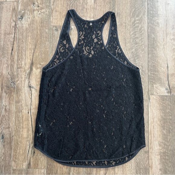 Aritzia Wilfred Black Sheer Lace Racer Back Tank Top Size Small - Picture 3 of 9